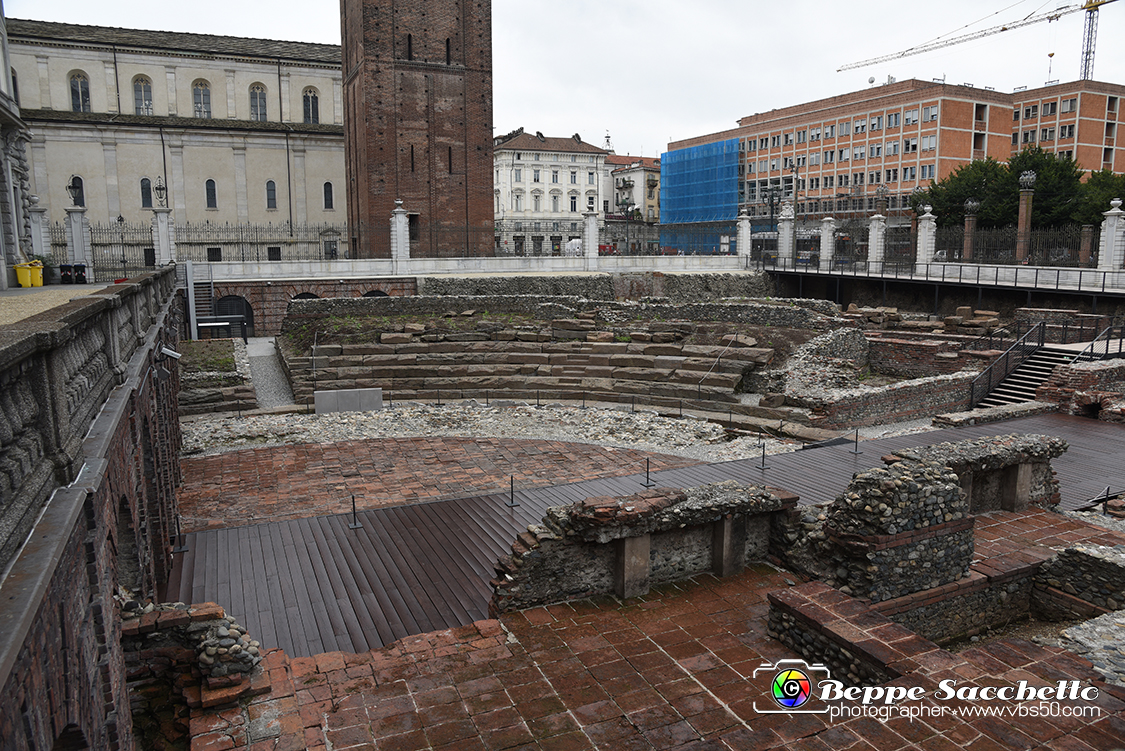 VBS_6215 - Restauri Fontana Tritone, Teatro Romano, Muro Bastioni.jpg